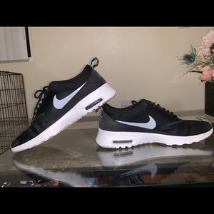 Nike Air Max Thea’s